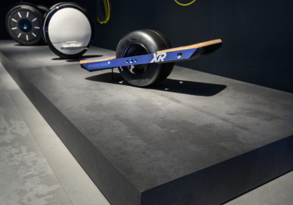 防病毒黑色抛光